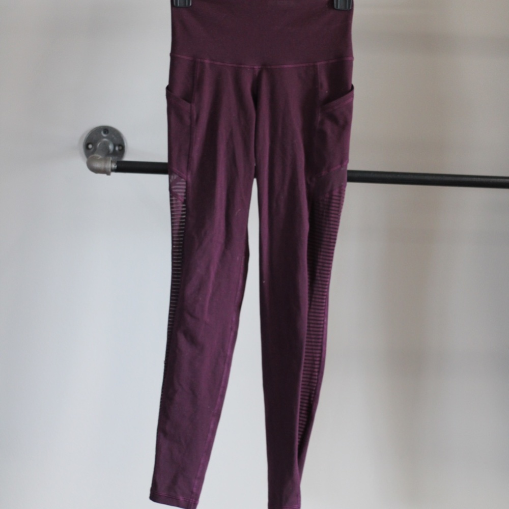old navy active, XS petite, Burgundy leggings